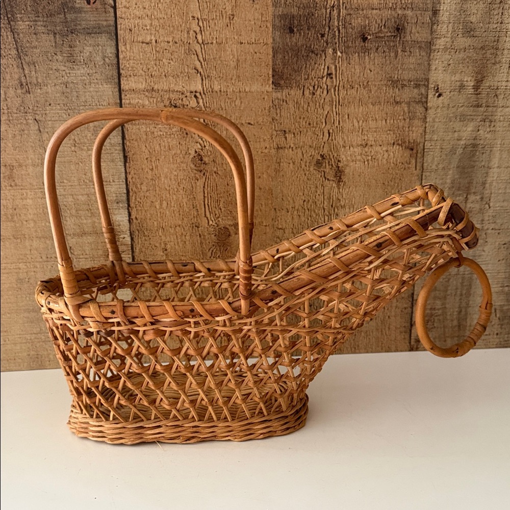 Vintage Wicker Wine Bottle Holder Caddy - Picture 4 of 7
